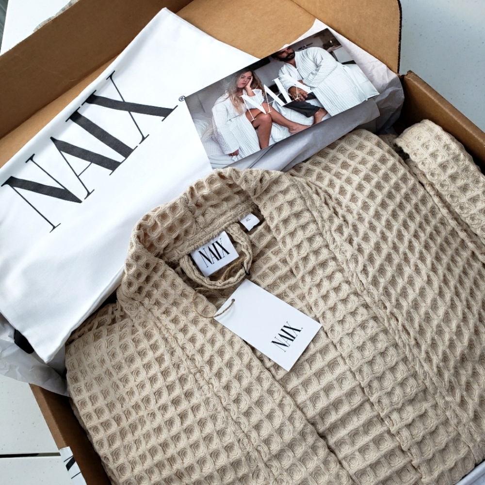 NAIX Shkodër Waffle Robe Size XL - NWT